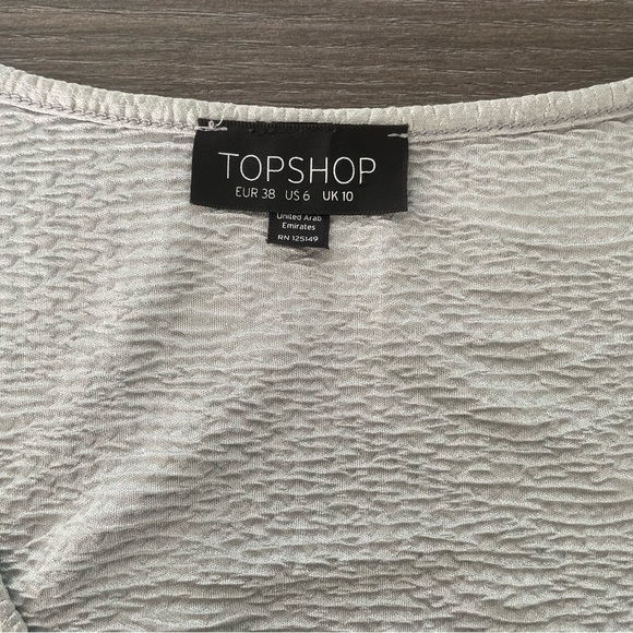 Topshop Silver Light Gray Wavy Textured Sleeveless Tank Top - Picture 6 of 8
